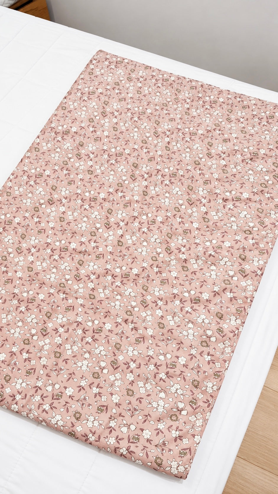 Blush Meadow Coverlet - Double